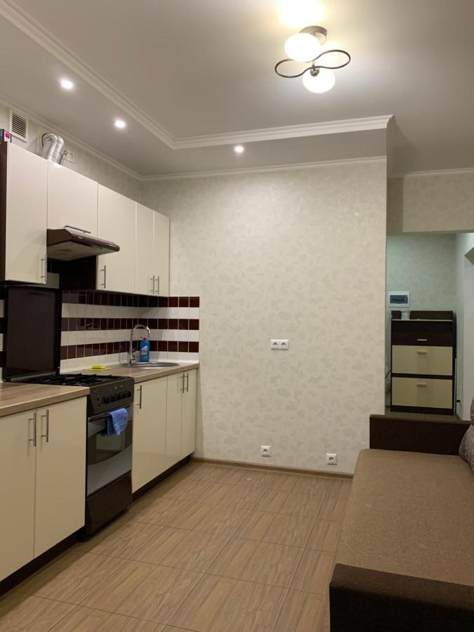 028 Апартаменты В Жк "Софиевская Слободка" Vysjneve Exteriör bild